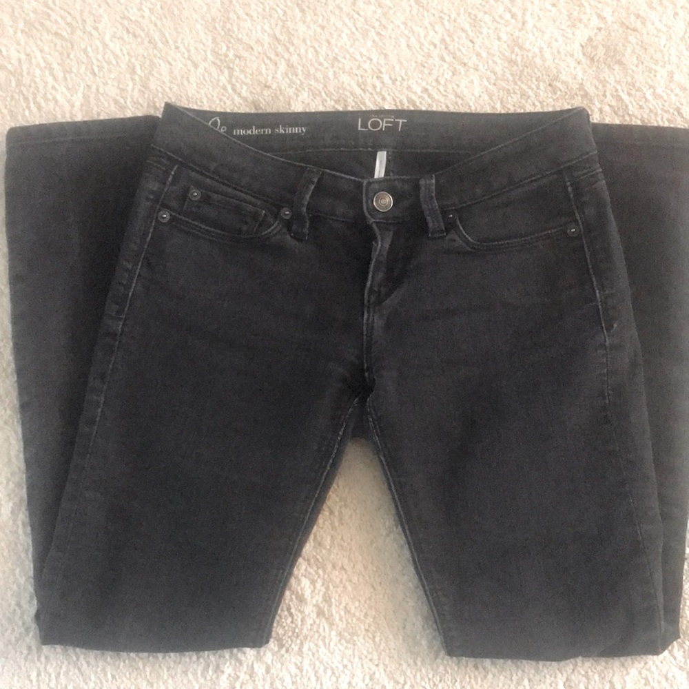 LOFT MODERN skinny jeans  free w/any purchase 0petite